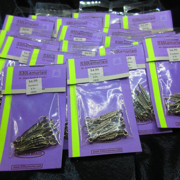 Silver Plated Feathers Charms 8Pcs In Each Package Lot Of 22 Packages - Picture 2 of 3